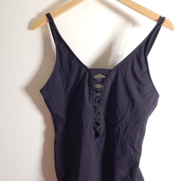 Bleu Rod Beattie Womens Twister One-Piece Swimsuit - Picture 3 of 5